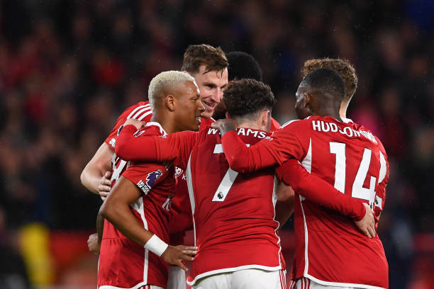 略冷静地组 略冷静地组